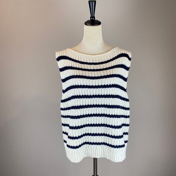 NWT Abercrombie & Fitch Sweater Tank Women's Size Large - Blue and Off White - Picture 1 of 13